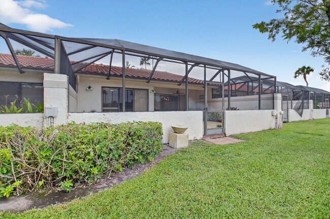 Building Photo - 19984 Rima Cir