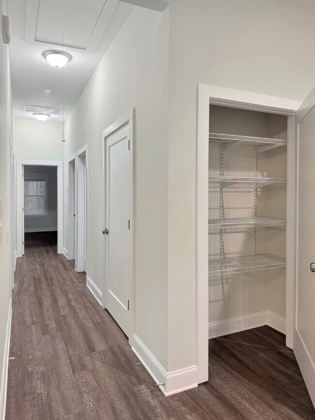 Building Photo - ROOMY AND MODERN NEW CONSTRUCTION HOME! AVAILABLE NOW!