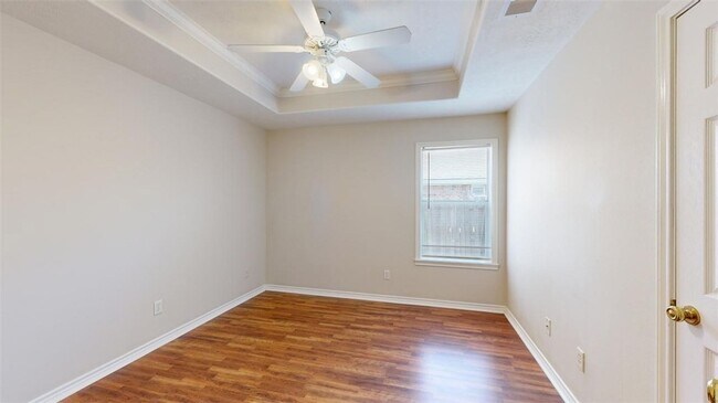 Building Photo - 327 Bernburg Ln