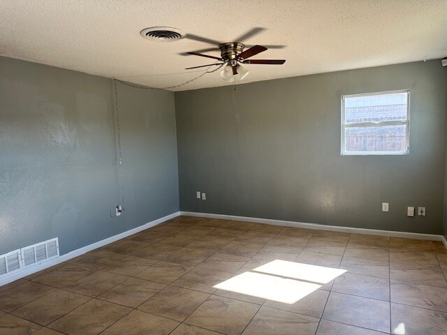 Building Photo - 1214 Pueblo St