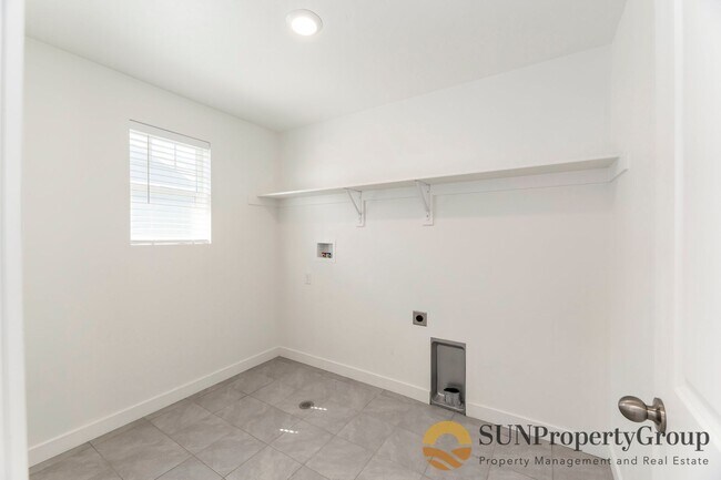 Building Photo - Beautiful Newer Home In Great Lehi Location!!