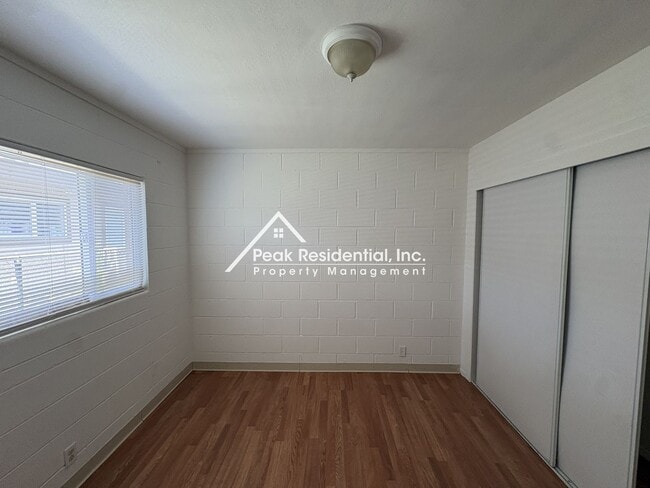 Building Photo - Charming 2bd/1ba Duplex near 47th Ave & Hwy 99