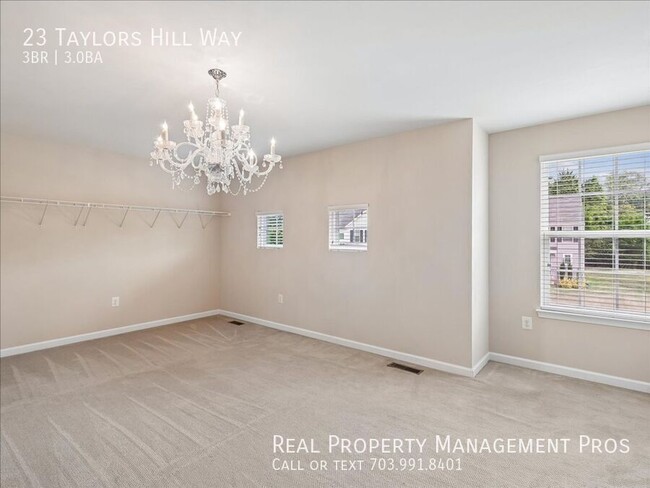 Building Photo - 23 Taylors Hl Wy