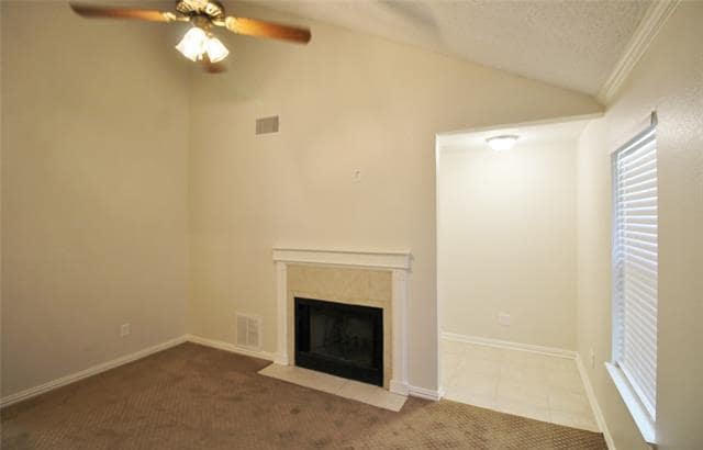 Building Photo - 605 McMackin St