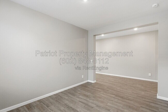 Building Photo - 5635 W Hayduk Rd