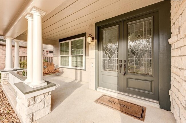 Building Photo - 18 Candle Pine Pl