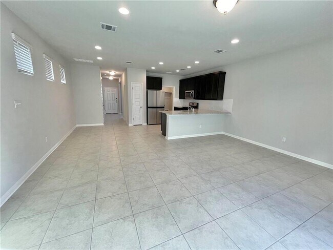 Building Photo - 2040 Arendale Dr