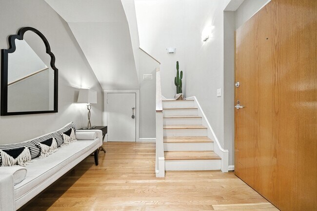 Building Photo - 145 St Botolph St