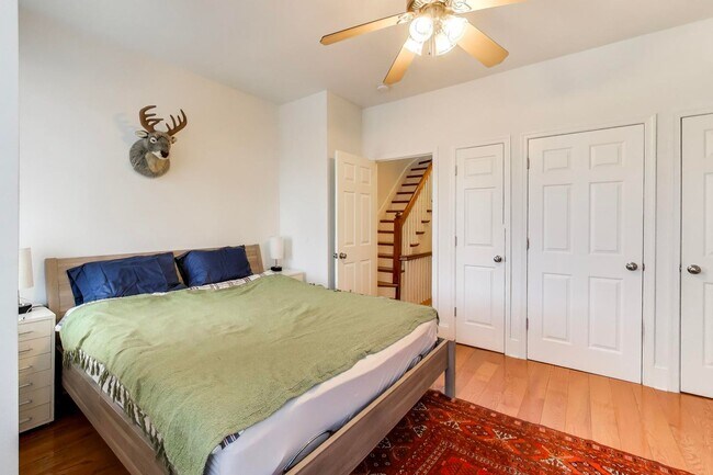 Building Photo - Sprawling 5 Bed, 3 Bath, Two Kitchens, Dual Back Decks, Two Office/Den Townhouse, 2 WD in Unit - ...