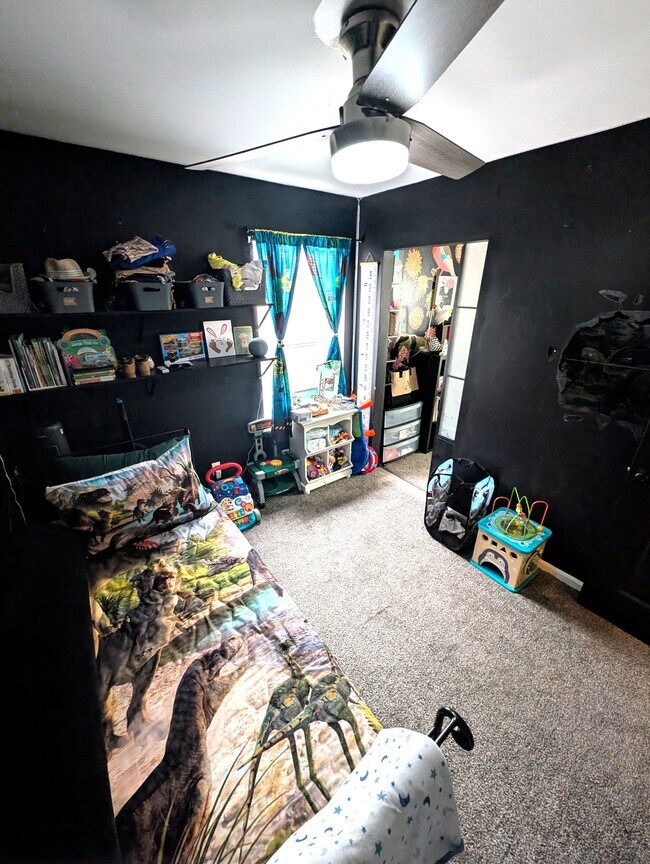 Building Photo - 52 Buxton Ave