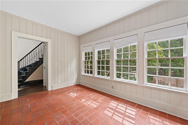 Building Photo - 1337 Briarcliff Rd NE