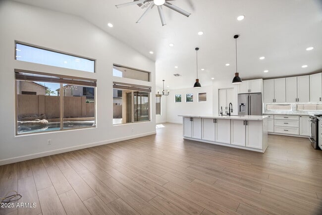 Building Photo - 16025 S 18th Dr