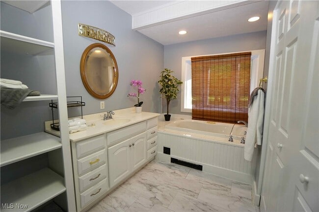 Building Photo - 14543 Ensign Rd