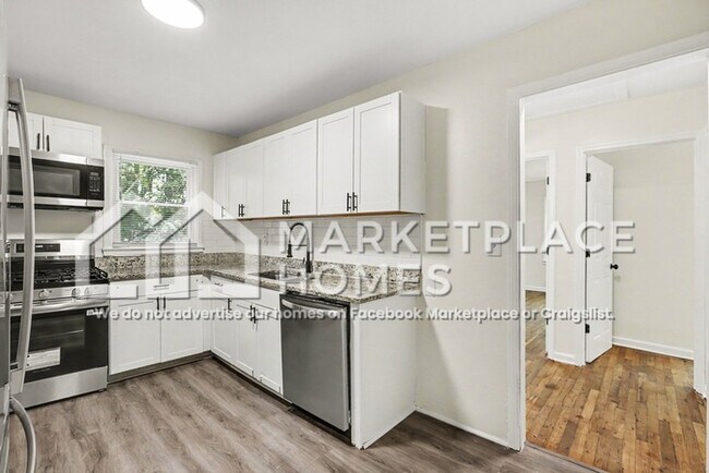 Building Photo - 2954 Hapeville Rd SW