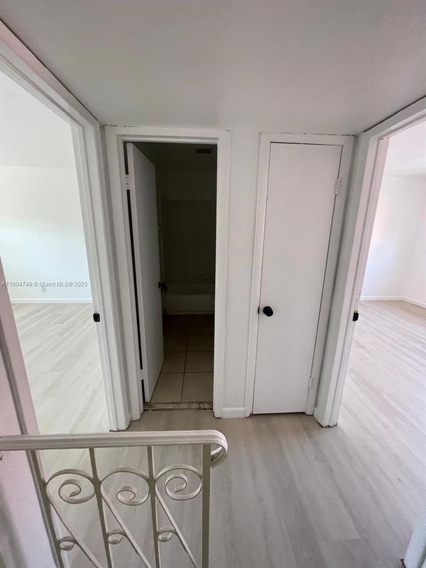 Building Photo - 2520 NW 52nd Ave