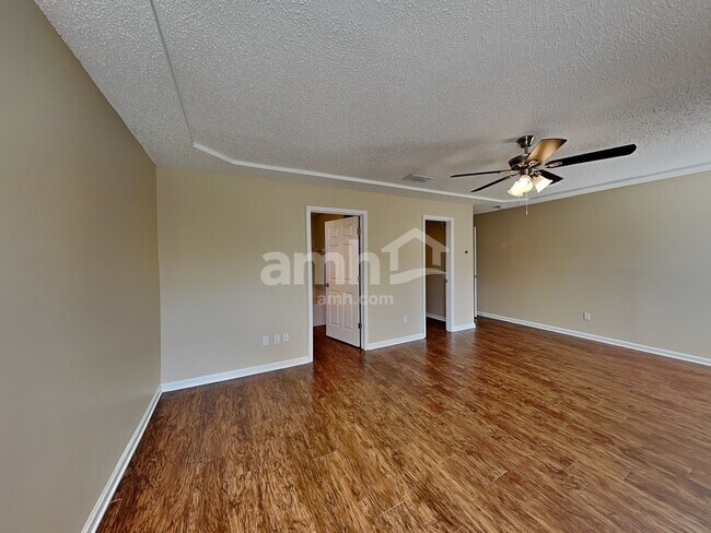 Building Photo - 2508 Westchester Ct