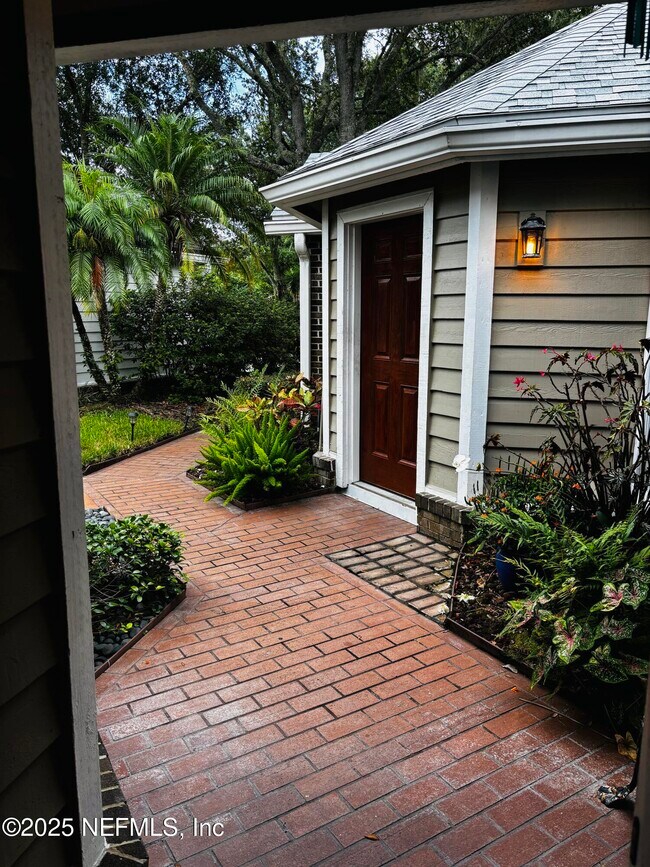 Building Photo - 109 Bay Hill Ct