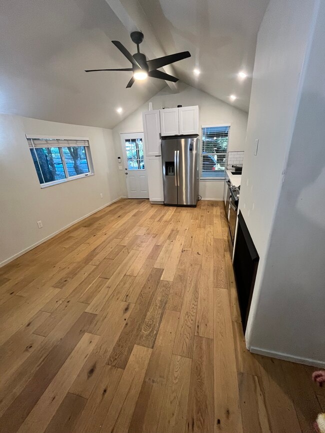 Building Photo - 1946 Green Valley Rd