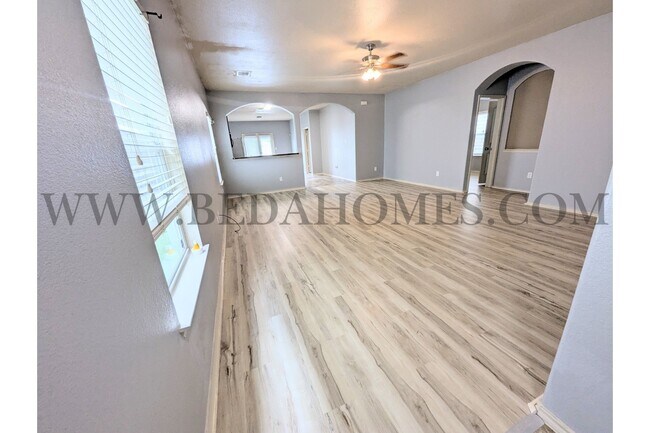 Building Photo - 7880 Galleon Field Ln