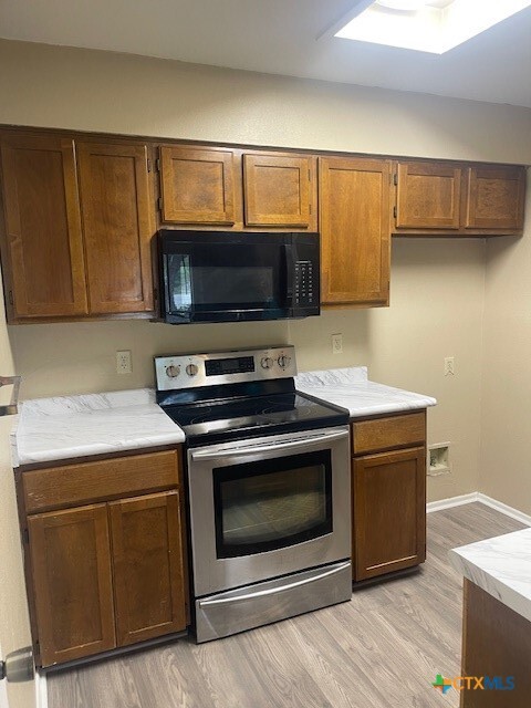 Building Photo - 512 Kellys Way