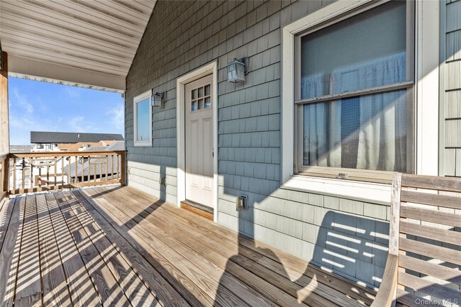 Building Photo - 62 Delaware Ave