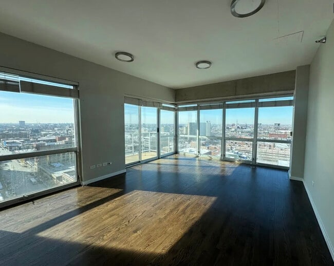 Building Photo - 1845 S Michigan Ave