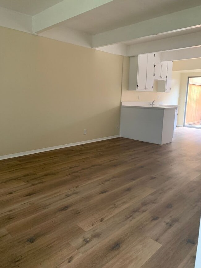 Building Photo - 2bd condo unit- for lease in Marvista $3000