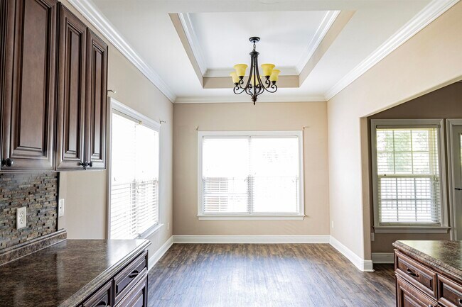 Building Photo - 2475 Tippecanoe Ridge