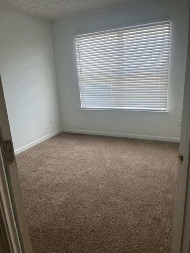 Building Photo - ***Back to School Special*** Waived $350.0...