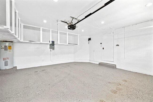 Building Photo - 7359 Cypress Dr