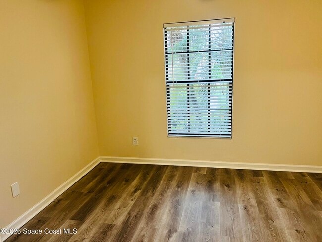 Building Photo - 1145 Luminary Cir