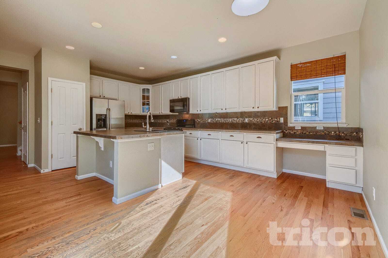 Building Photo - 17061 E 107th Ave