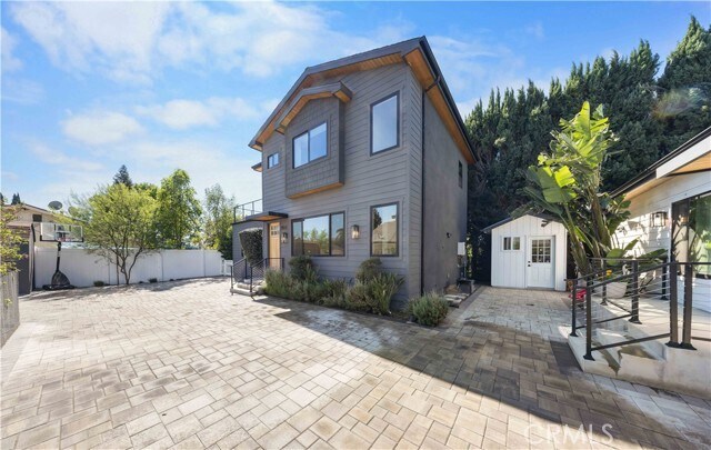 Building Photo - 7503 Hesperia Ave