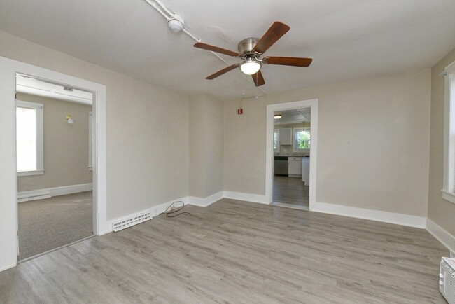 Building Photo - 21 12th St