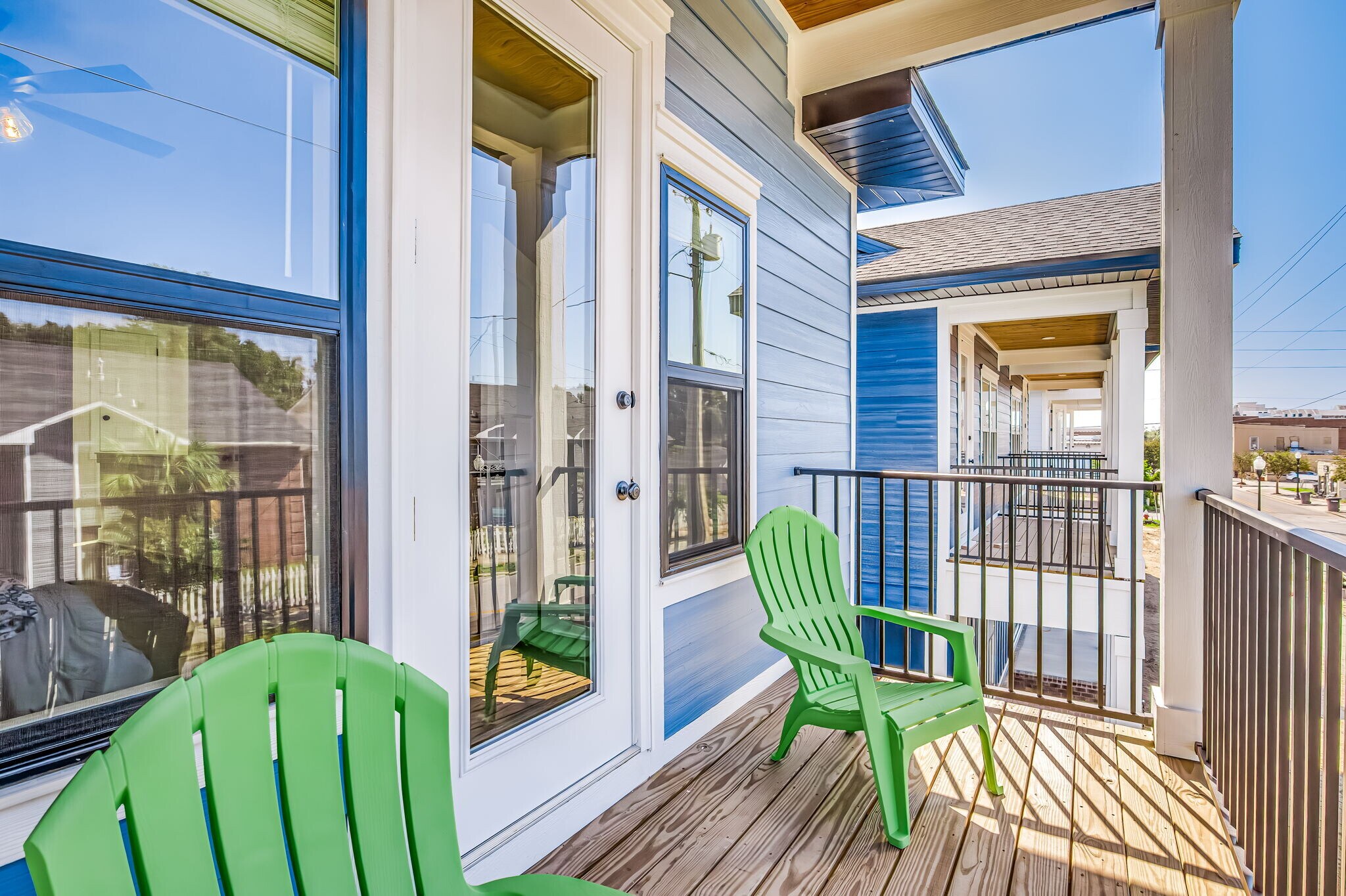 Building Photo - 536 N De Villiers St