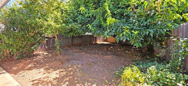 Building Photo - 9628-9628 Bradhugh Ct