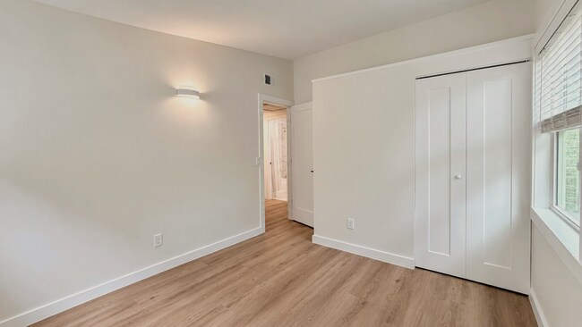 Building Photo - 116 N 20th St