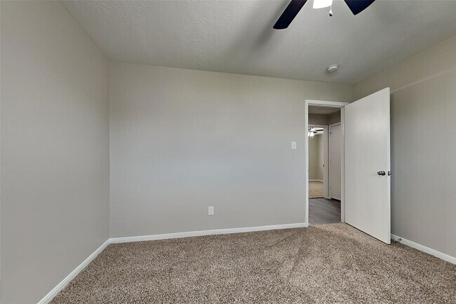 Building Photo - 25714 Oakridge Forest Ln