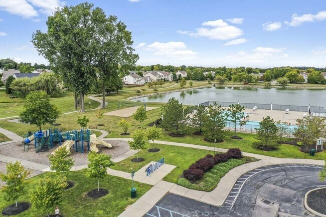 Building Photo - Luxurious 4-Bedroom in Westfield, IN