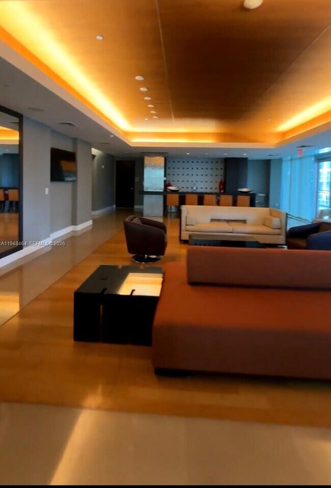 Building Photo - 500 Brickell Ave