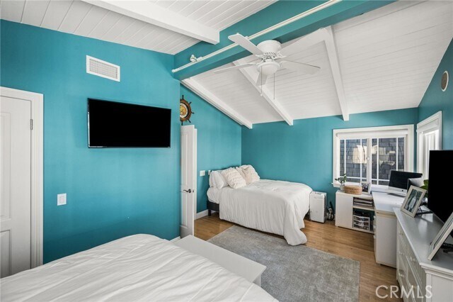 Building Photo - 25 Surfside Ave.
