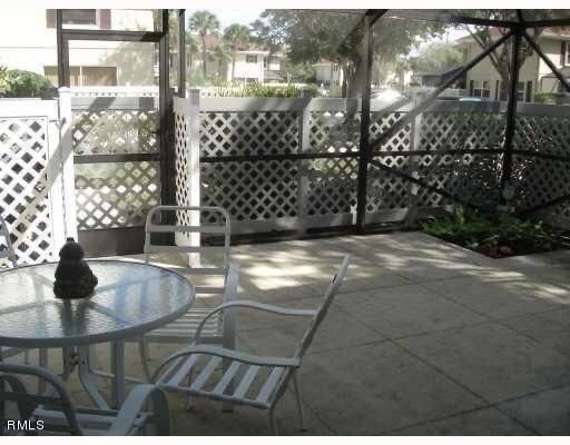 Building Photo - 25 Bedford Ct