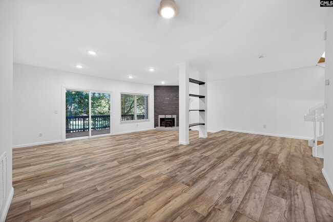 Building Photo - 298 Outrigger Ln