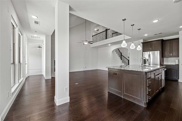 Building Photo - 880 Mountain Laurel Dr