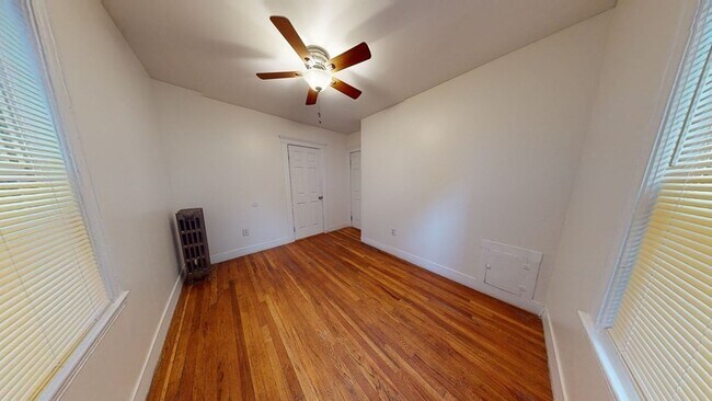 Building Photo - 76 Forest Hills St