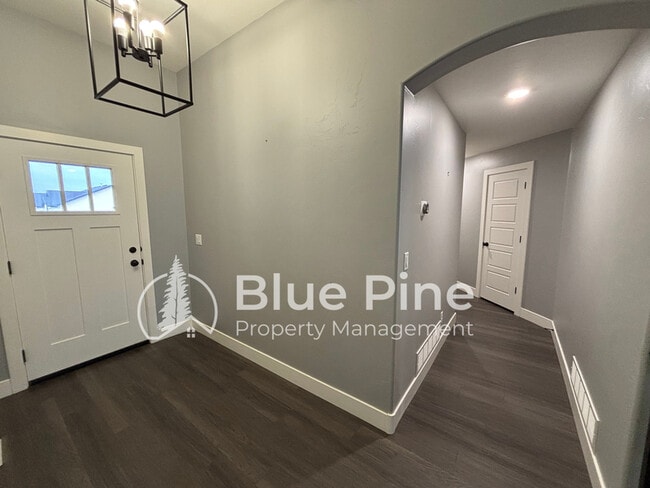 Building Photo - 6879 Bedford Ave