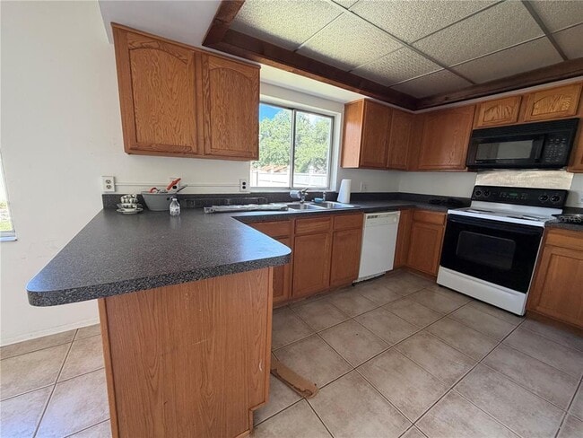 Building Photo - 803 Calabria Dr