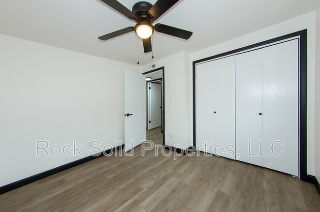 Building Photo - 312 E 27th St