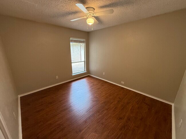 Building Photo - 1221 Holt Ave