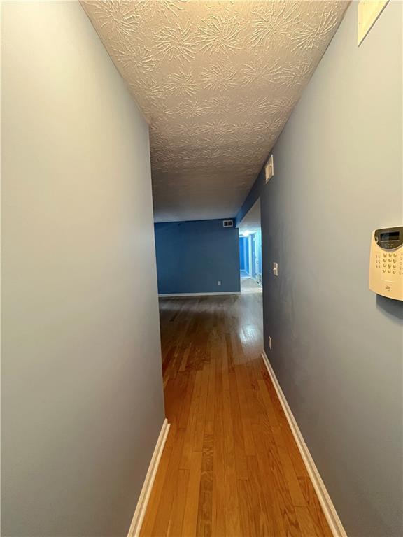 Building Photo - 4161 Riverlook Pkwy SE